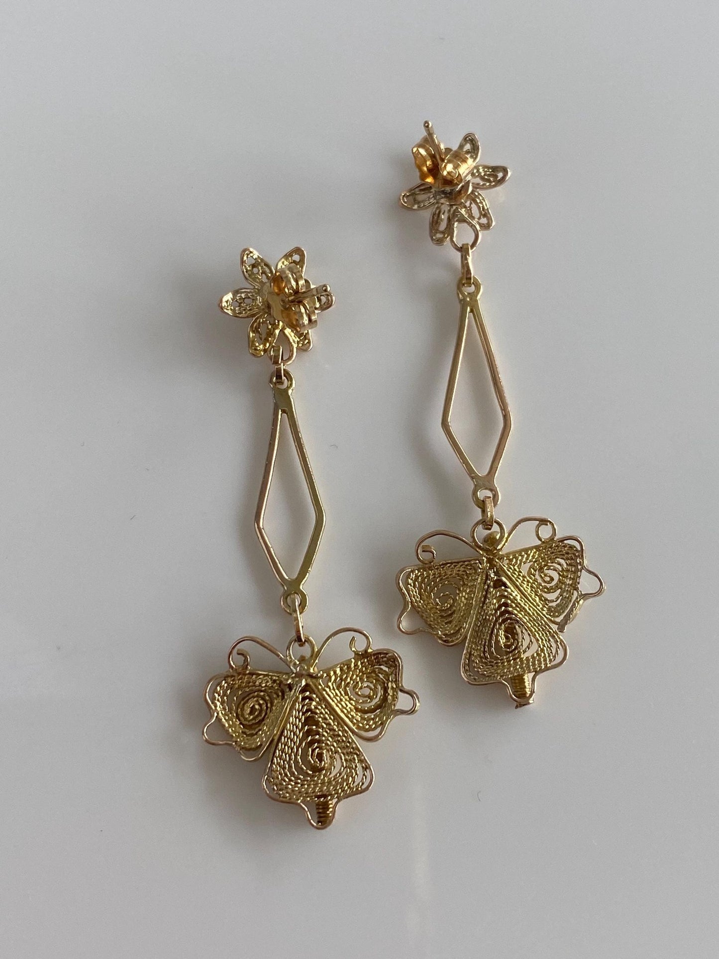 Vintage Solid 10k Yellow Gold Filigree Butterfly Flower Dangle Stud Earrings