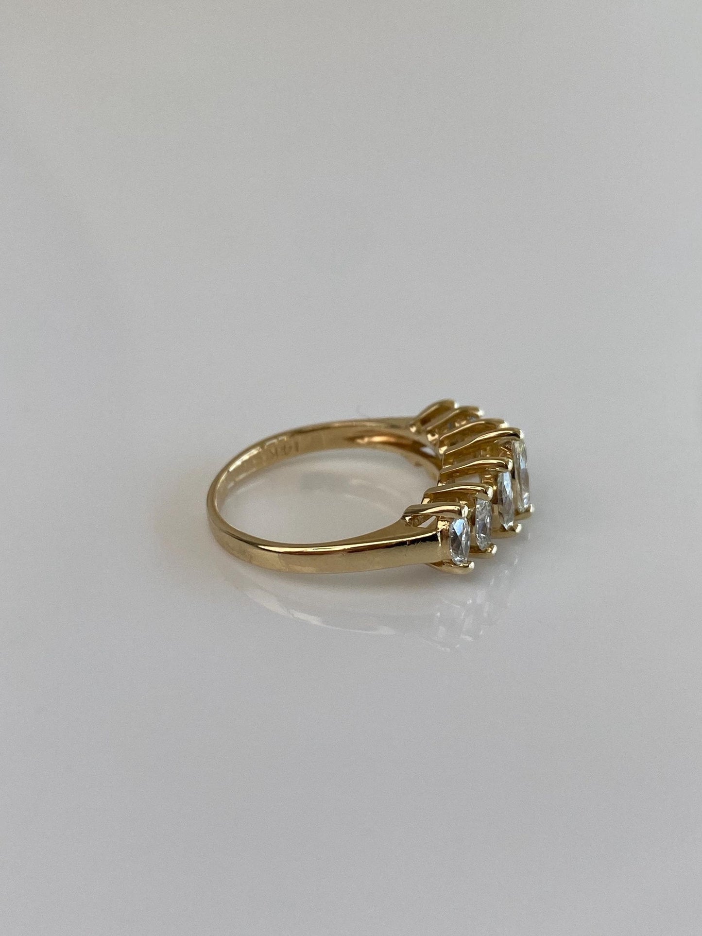 Vintage Solid 14k Yellow Gold Marquis Diamond Row Ring - Size 4.75