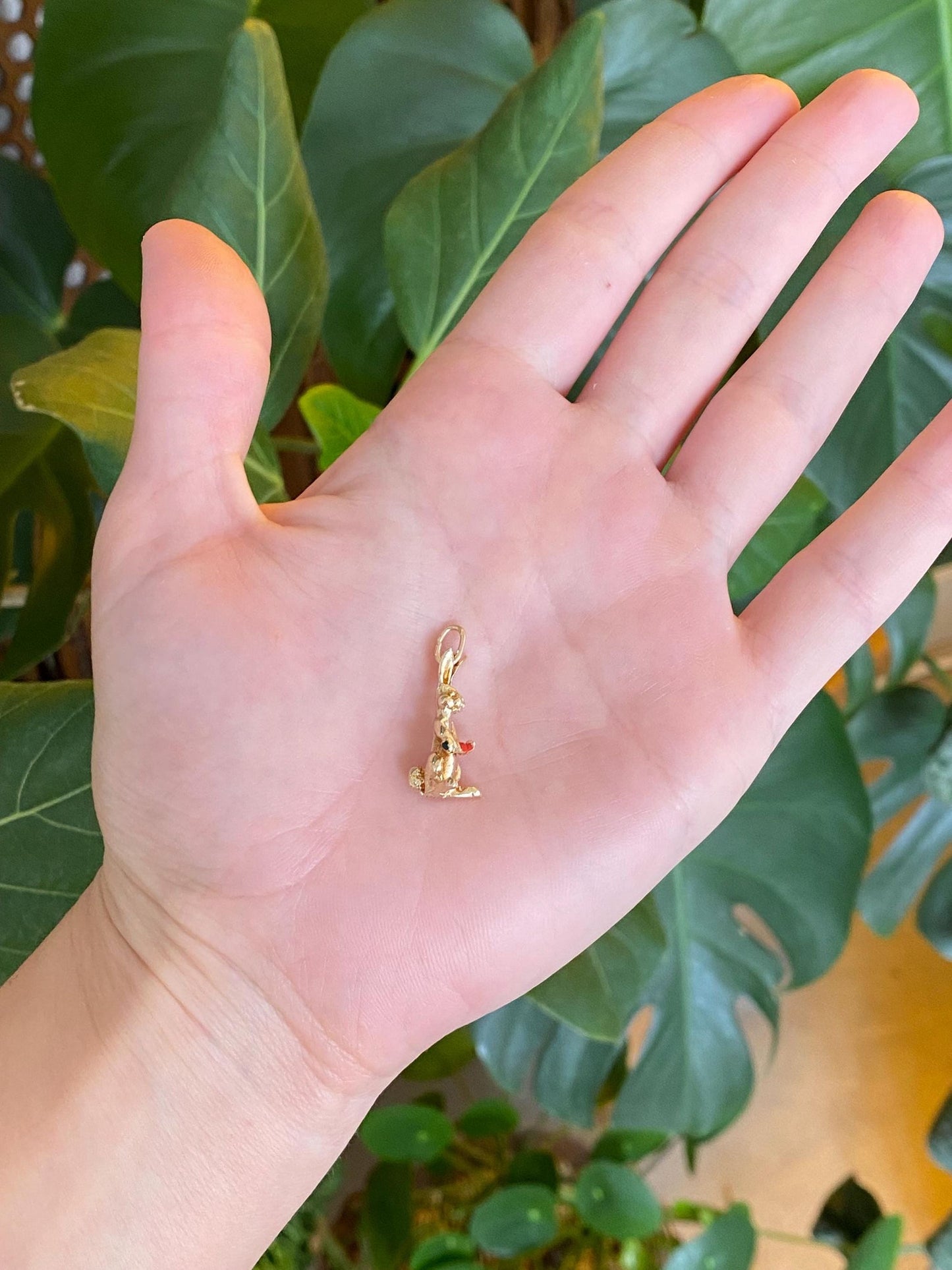 Vintage Solid 14k Yellow Gold Enamel Bugs Bunny Rabbit Charm