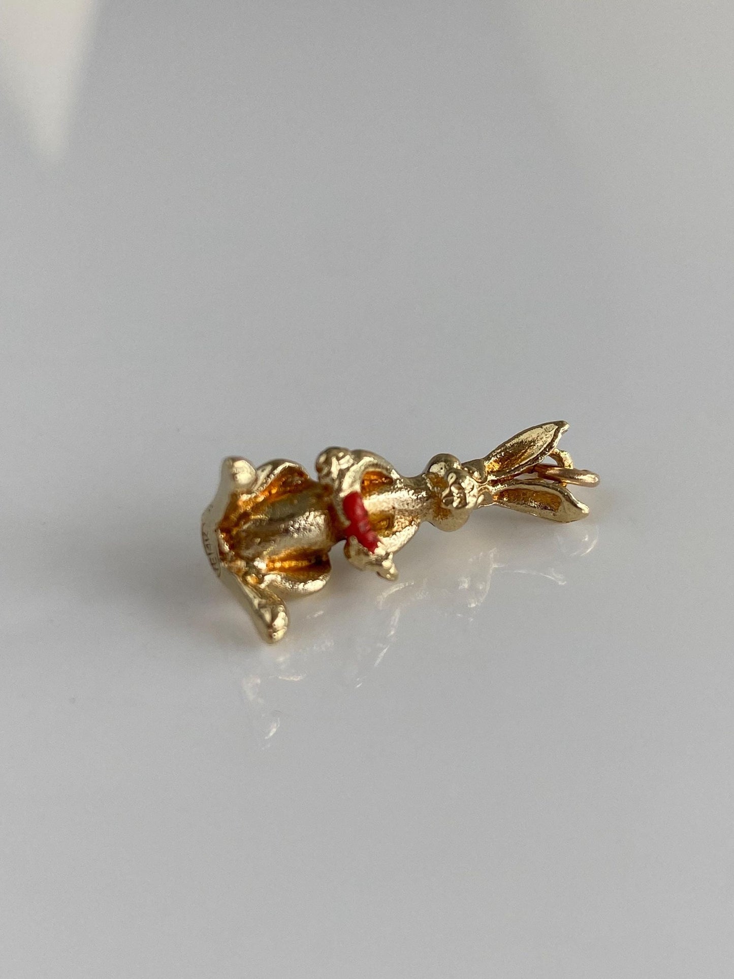 Vintage Solid 14k Yellow Gold Enamel Bugs Bunny Rabbit Charm