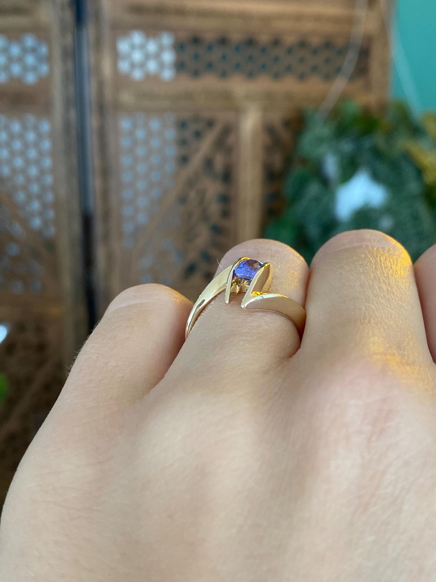 Vintage Solid 14k Yellow Gold Tanzanite Twist Ring - Size 5.25