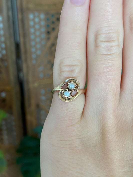 Vintage Solid 10k Yellow Gold Pearls Twist Ring - Size 3.25