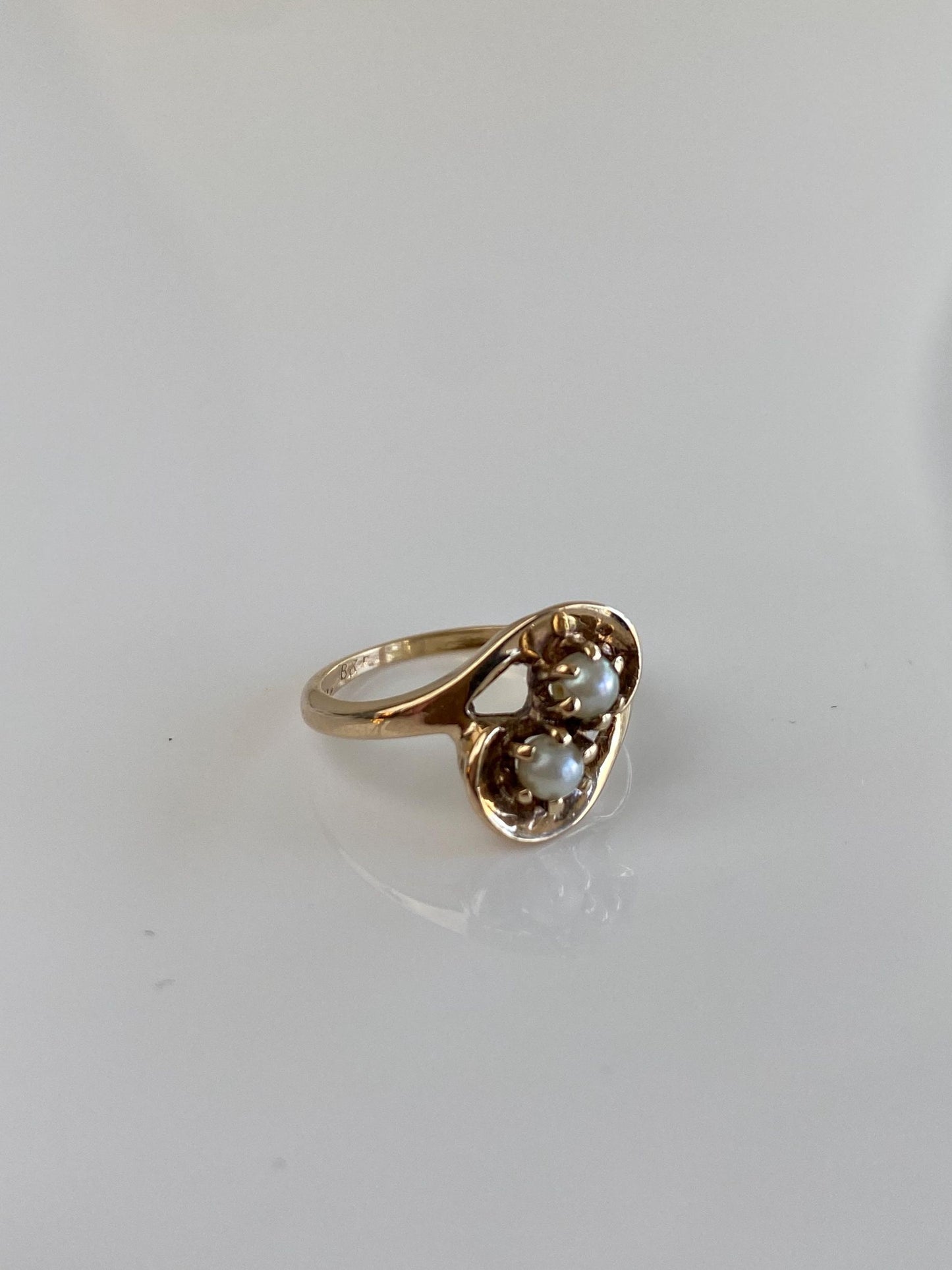 Vintage Solid 10k Yellow Gold Pearls Twist Ring - Size 3.25