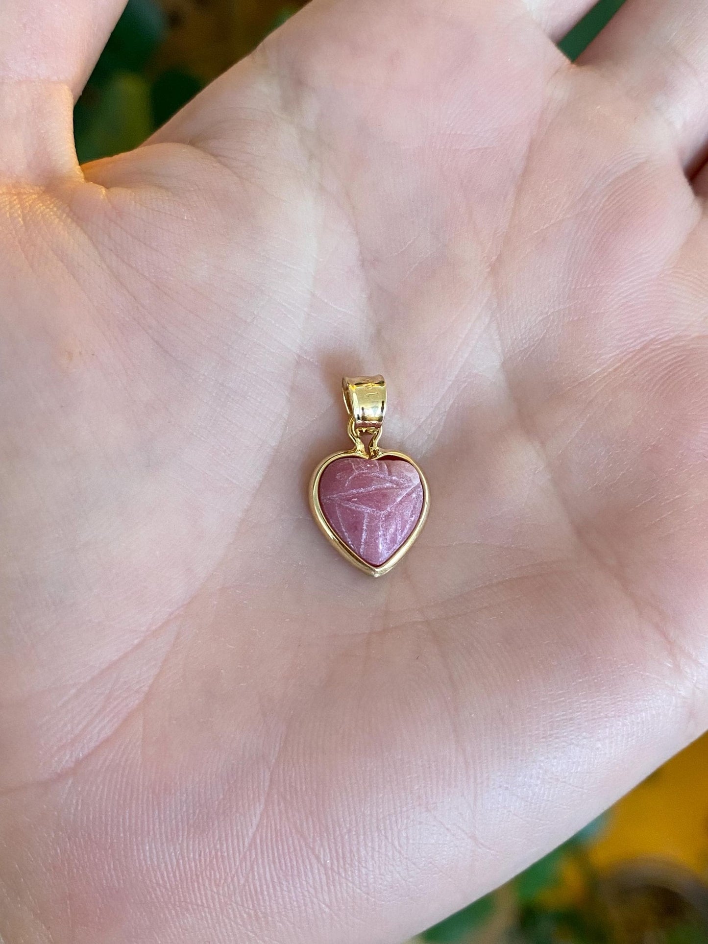 Vintage Solid 14k Yellow Gold Carved Rhodolite Heart Charm