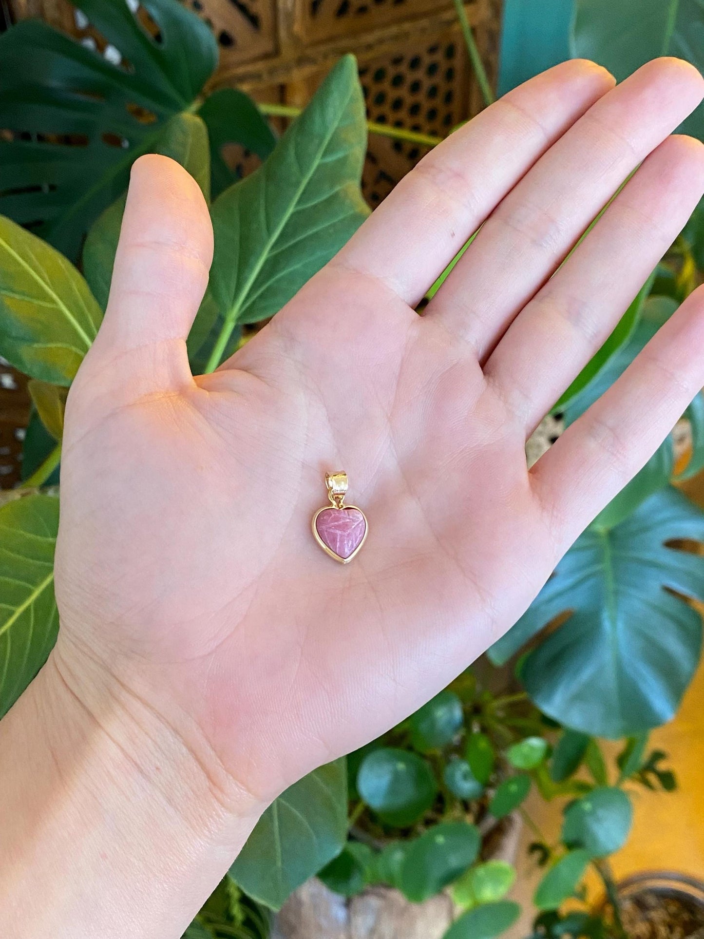 Vintage Solid 14k Yellow Gold Carved Rhodolite Heart Charm