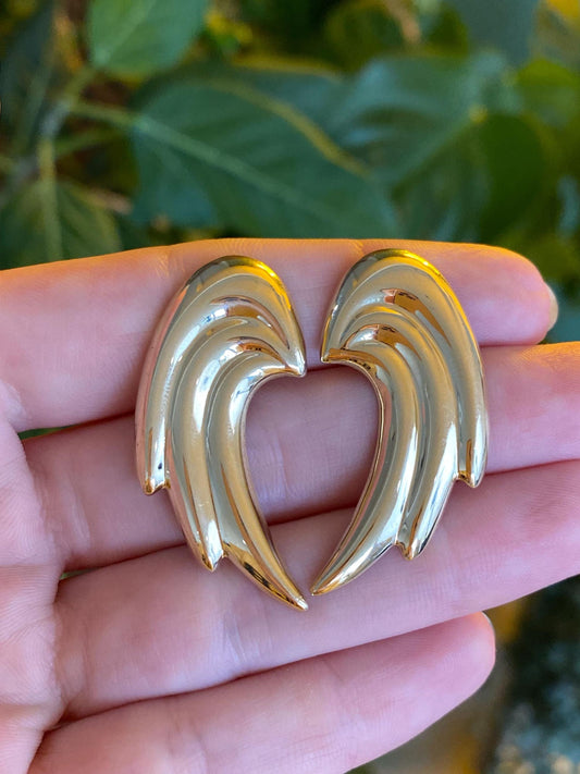 Vintage Solid 14k Yellow Gold Swoopy Fluted Stud Earrings