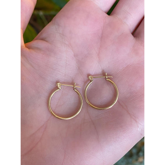 Vintage 14k Yellow Gold Thin Hoop Earrings