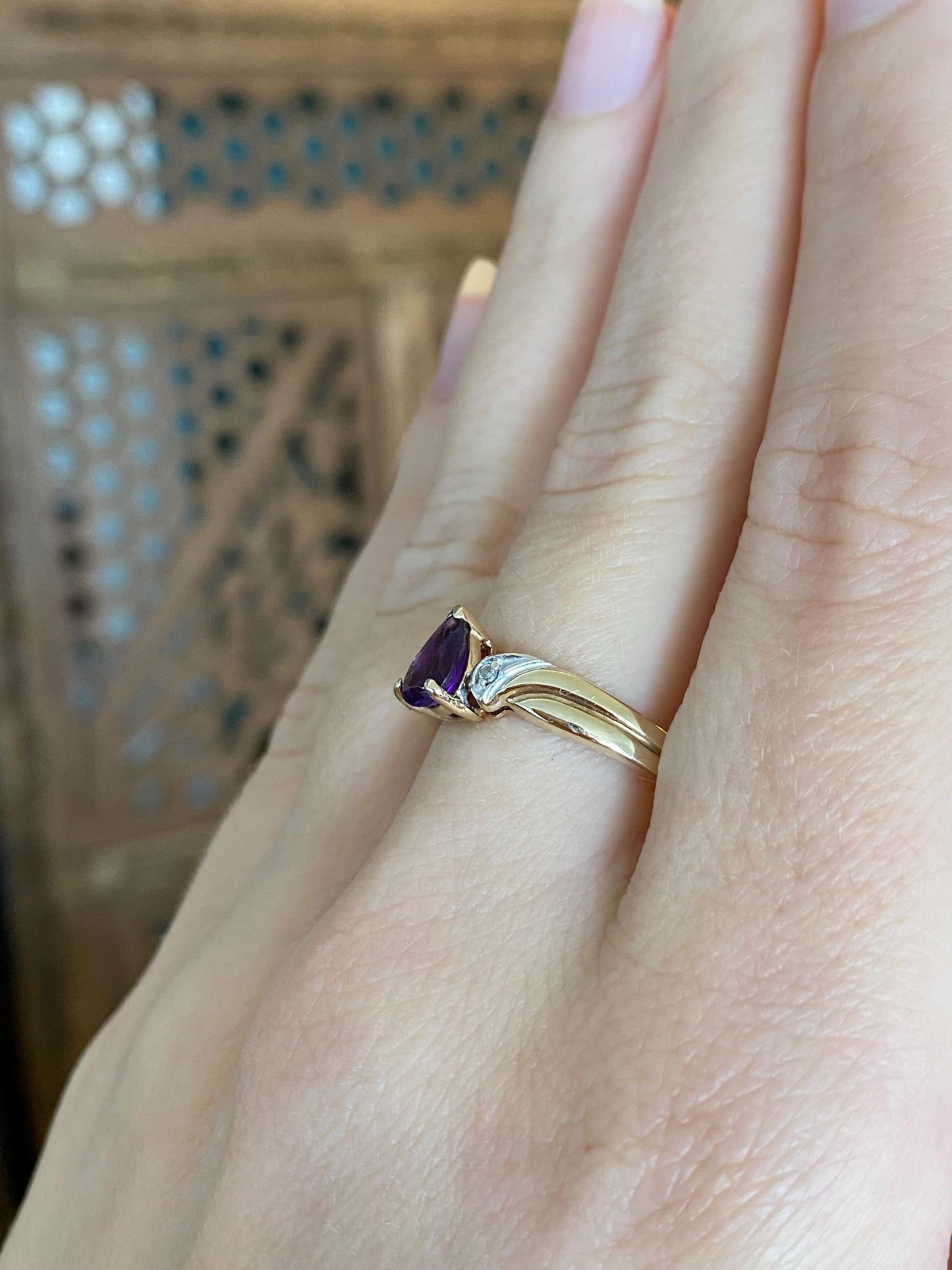 Vintage Solid 10k White & Yellow Gold Diamond Amethyst Teardrop Ring - Size 8.5