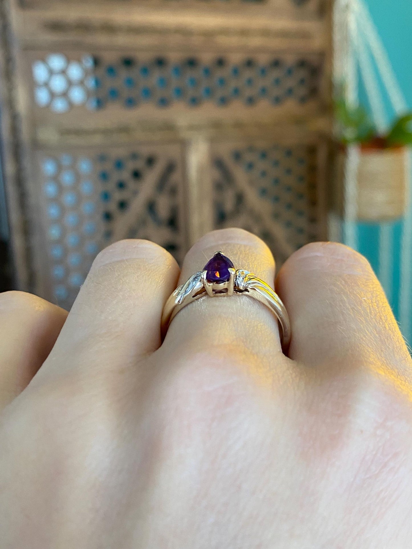Vintage Solid 10k White & Yellow Gold Diamond Amethyst Teardrop Ring - Size 8.5