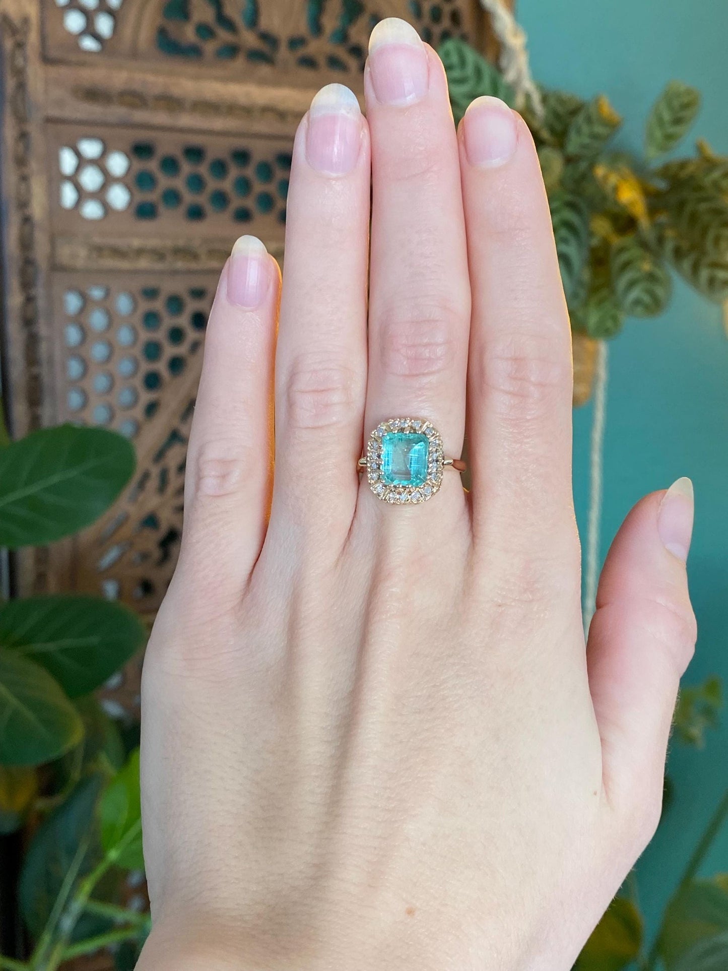 Vintage Solid 14k Yellow Gold Diamond Halo Emerald Ring - Size 5.5