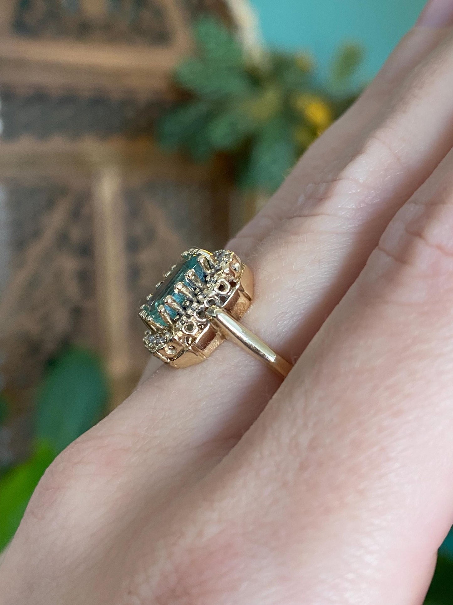 Vintage Solid 14k Yellow Gold Diamond Halo Emerald Ring - Size 5.5