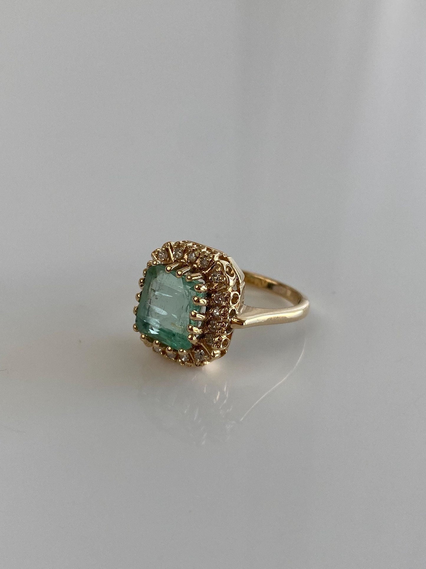 Vintage Solid 14k Yellow Gold Diamond Halo Emerald Ring - Size 5.5