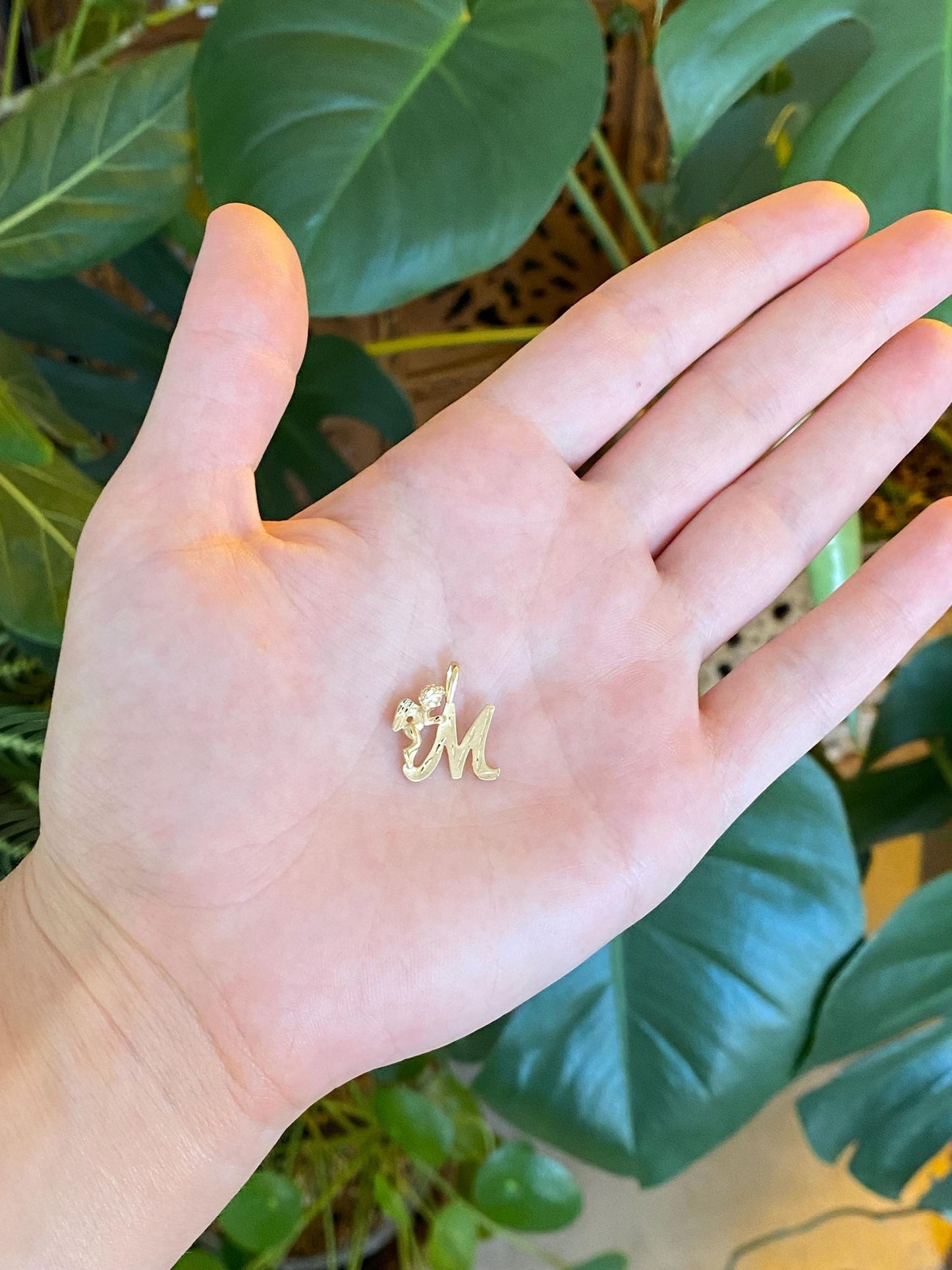 Vintage Solid 10k Yellow Gold Diamond Cut Angel Initial 'M' Charm