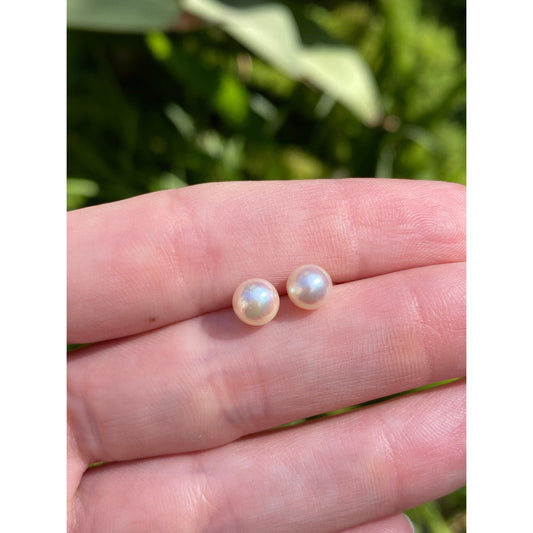 Vintage Solid 14k Yellow Gold Pearl Stud Earrings