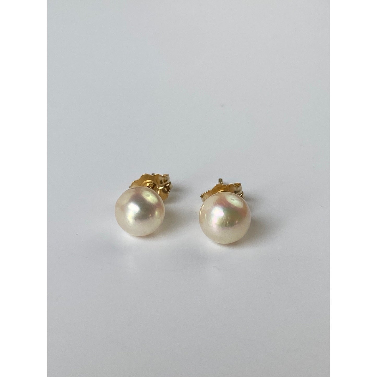 Vintage Solid 14k Yellow Gold Pearl Stud Earrings