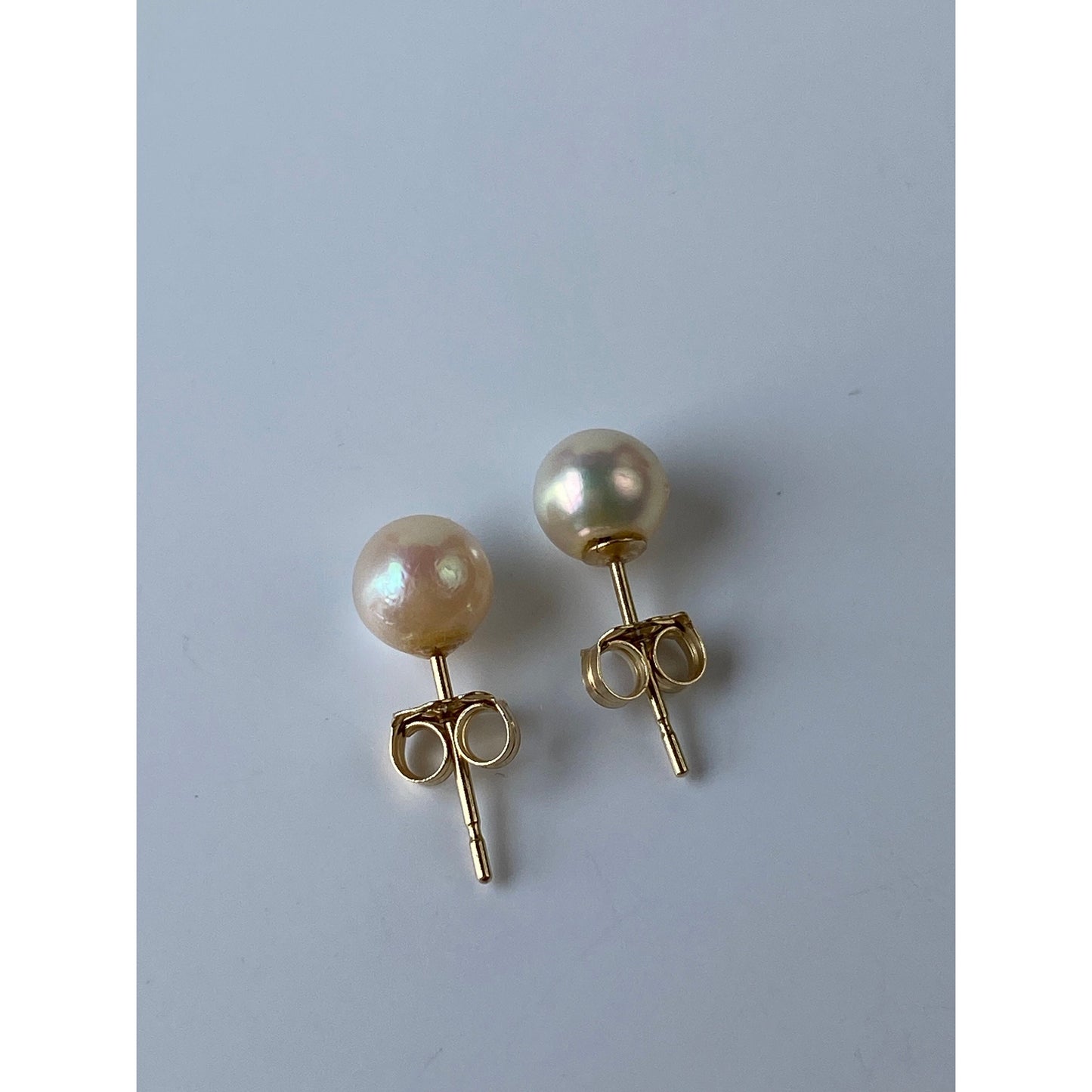 Vintage Solid 14k Yellow Gold Pearl Stud Earrings