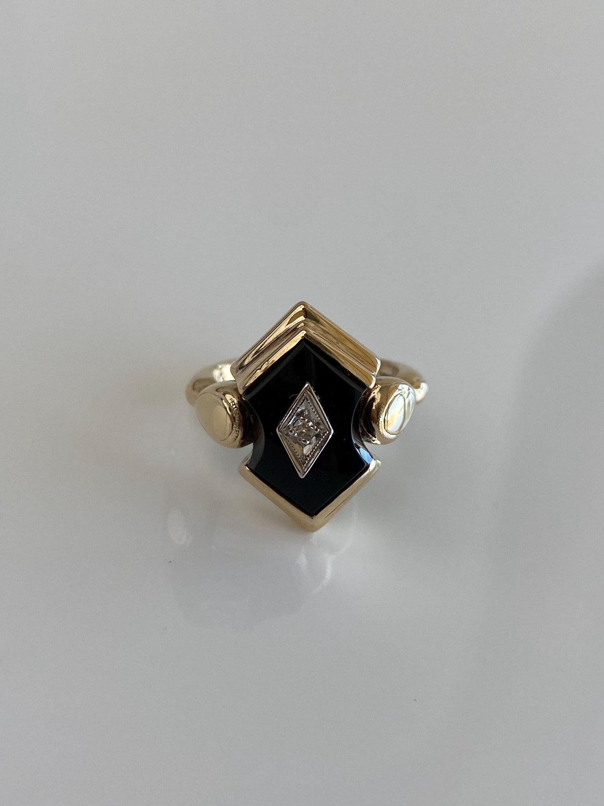 Vintage Solid 9k White & Yellow Gold Onyx Diamond Ring - Size 3.5