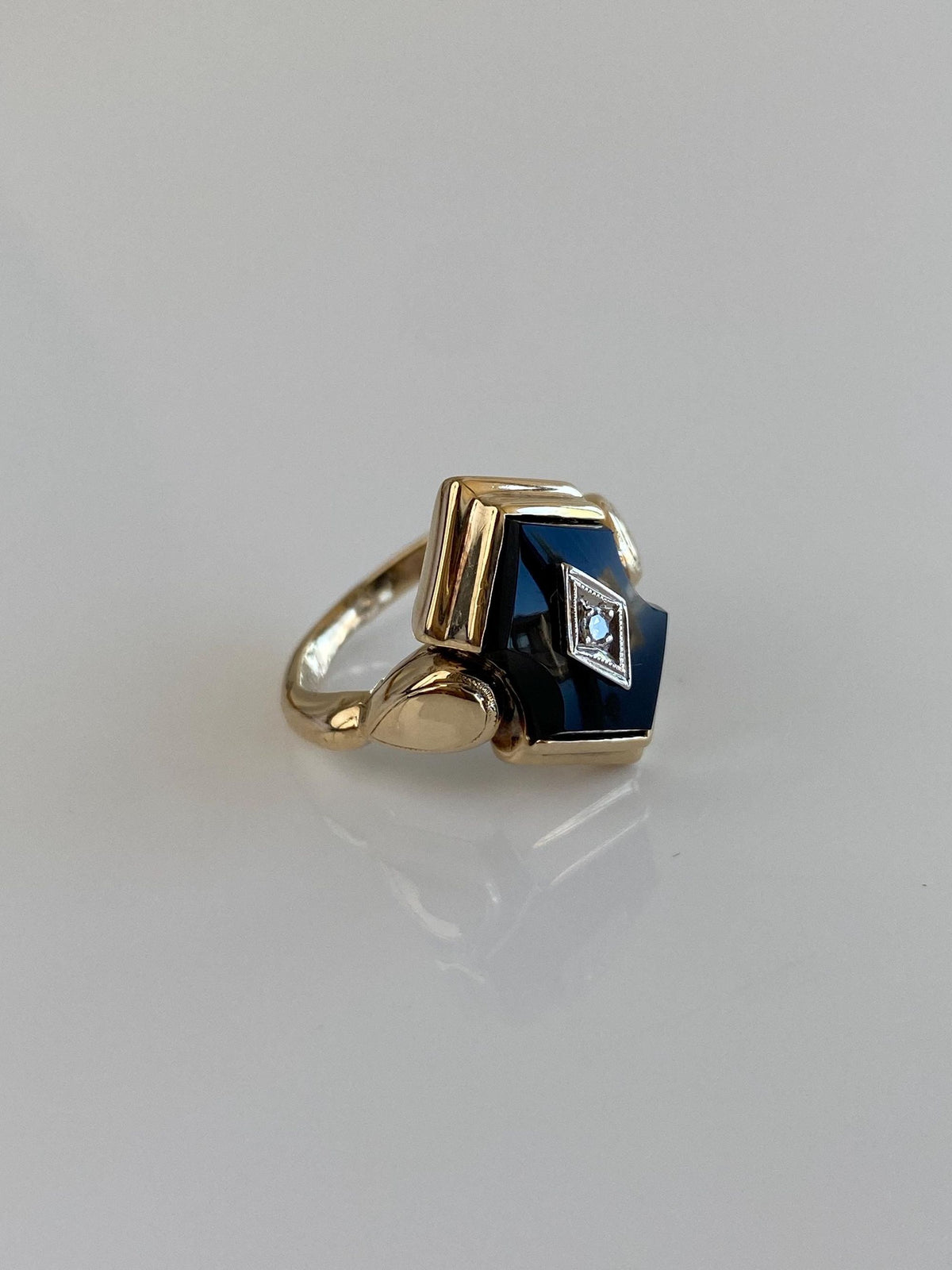 Vintage Solid 9k White & Yellow Gold Onyx Diamond Ring - Size 3.5