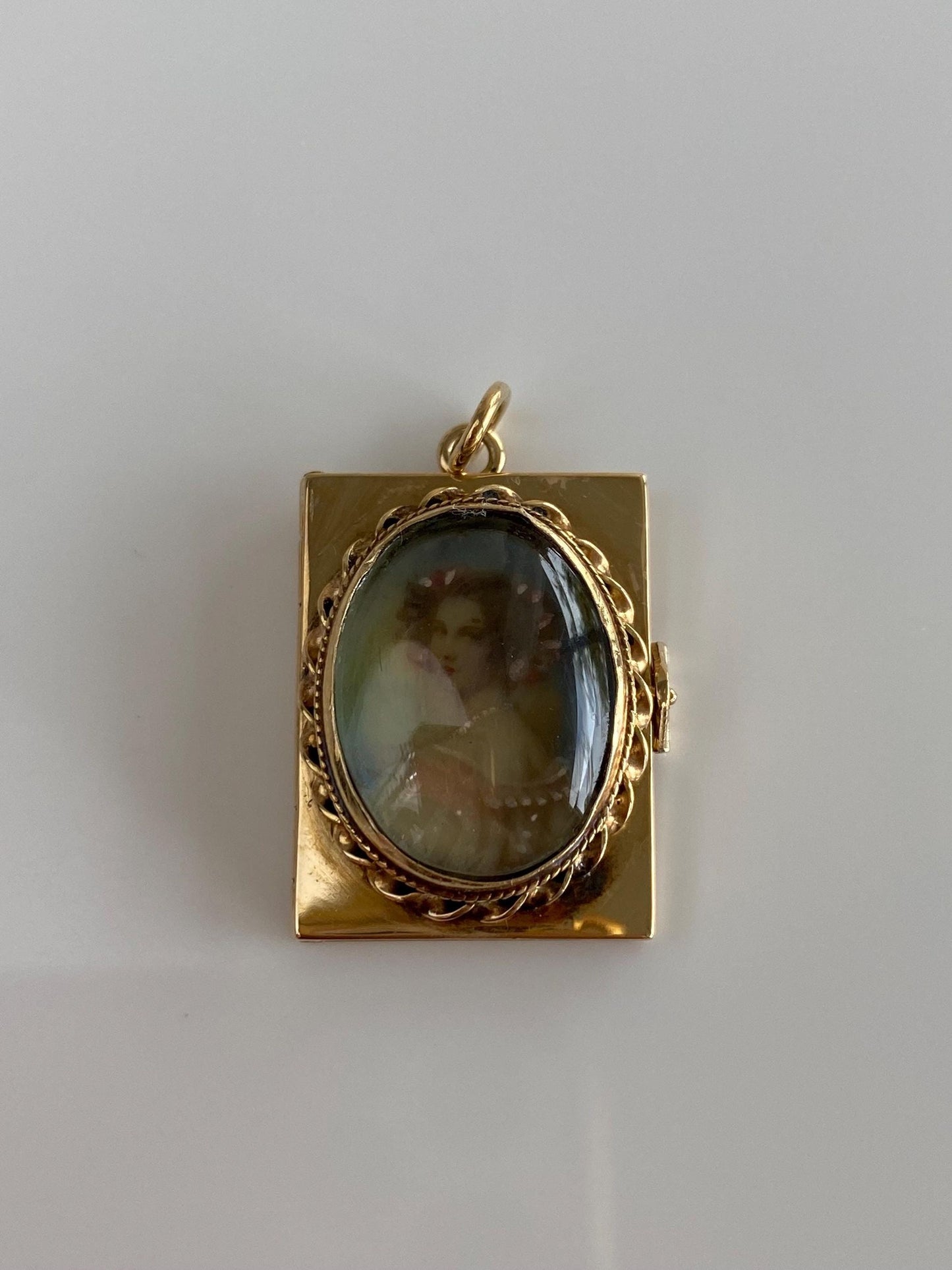 Vintage Solid 14k Yellow Gold Painted Cameo Locket Book Charm