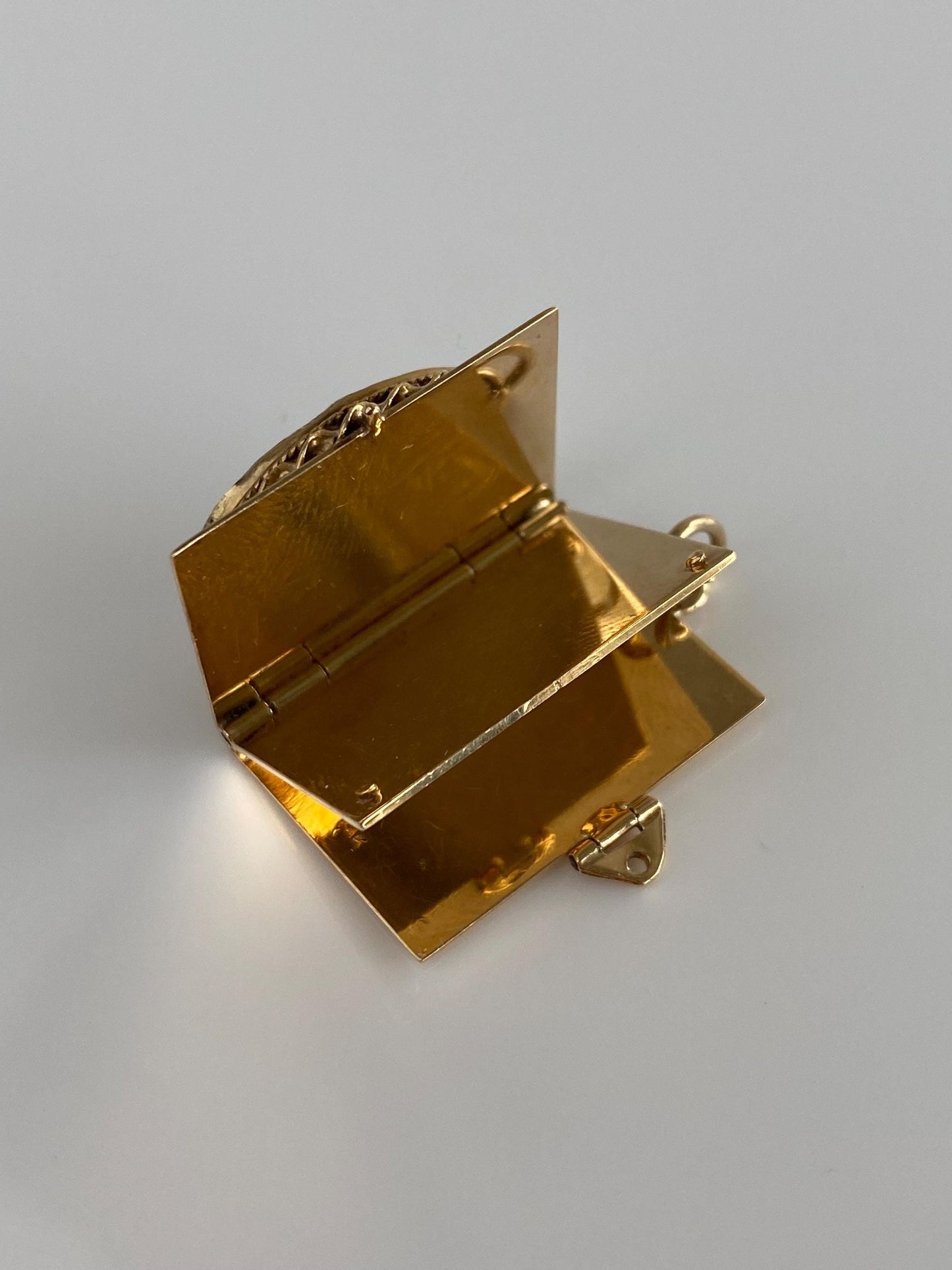 Vintage Solid 14k Yellow Gold Painted Cameo Locket Book Charm