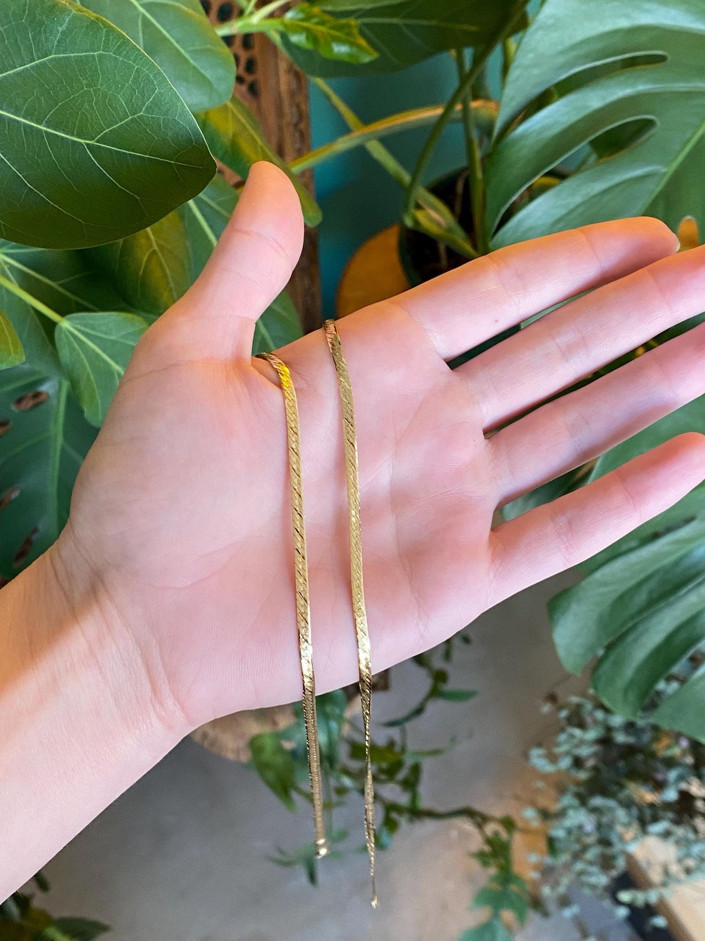 Vintage Solid 14k Yellow Gold Long Pattern Herringbone Chain Necklace - 23.75 inches