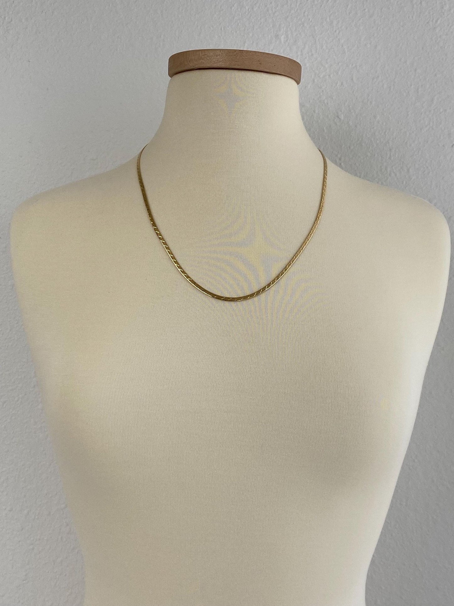 Vintage Solid 14k Yellow Gold Long Pattern Herringbone Chain Necklace - 23.75 inches