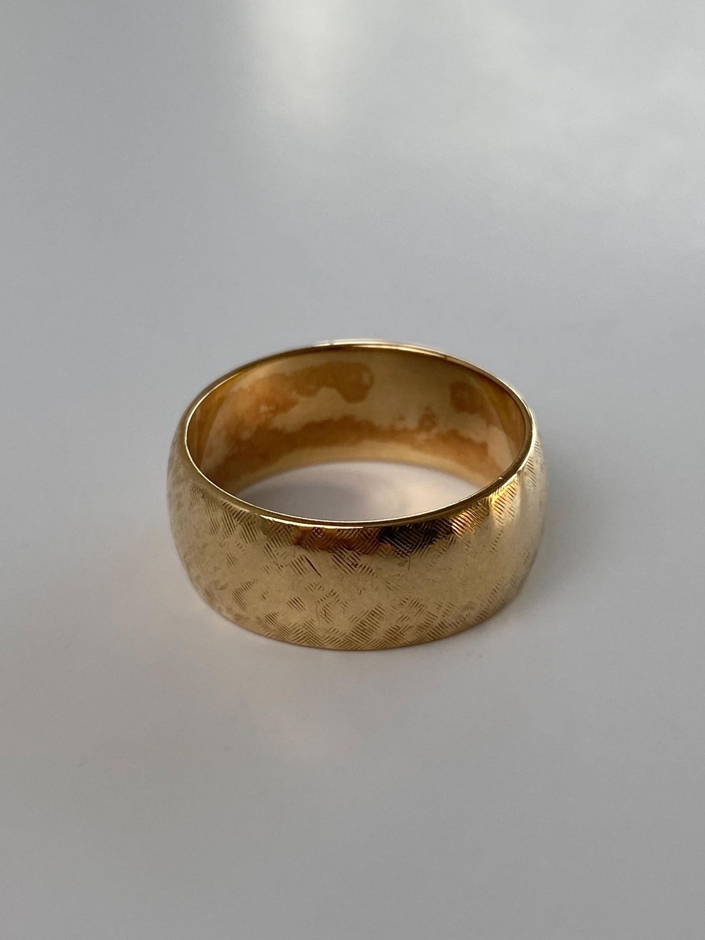 Vintage Solid 14k Yellow Gold Crosshatch Ring Band - Size 5.75