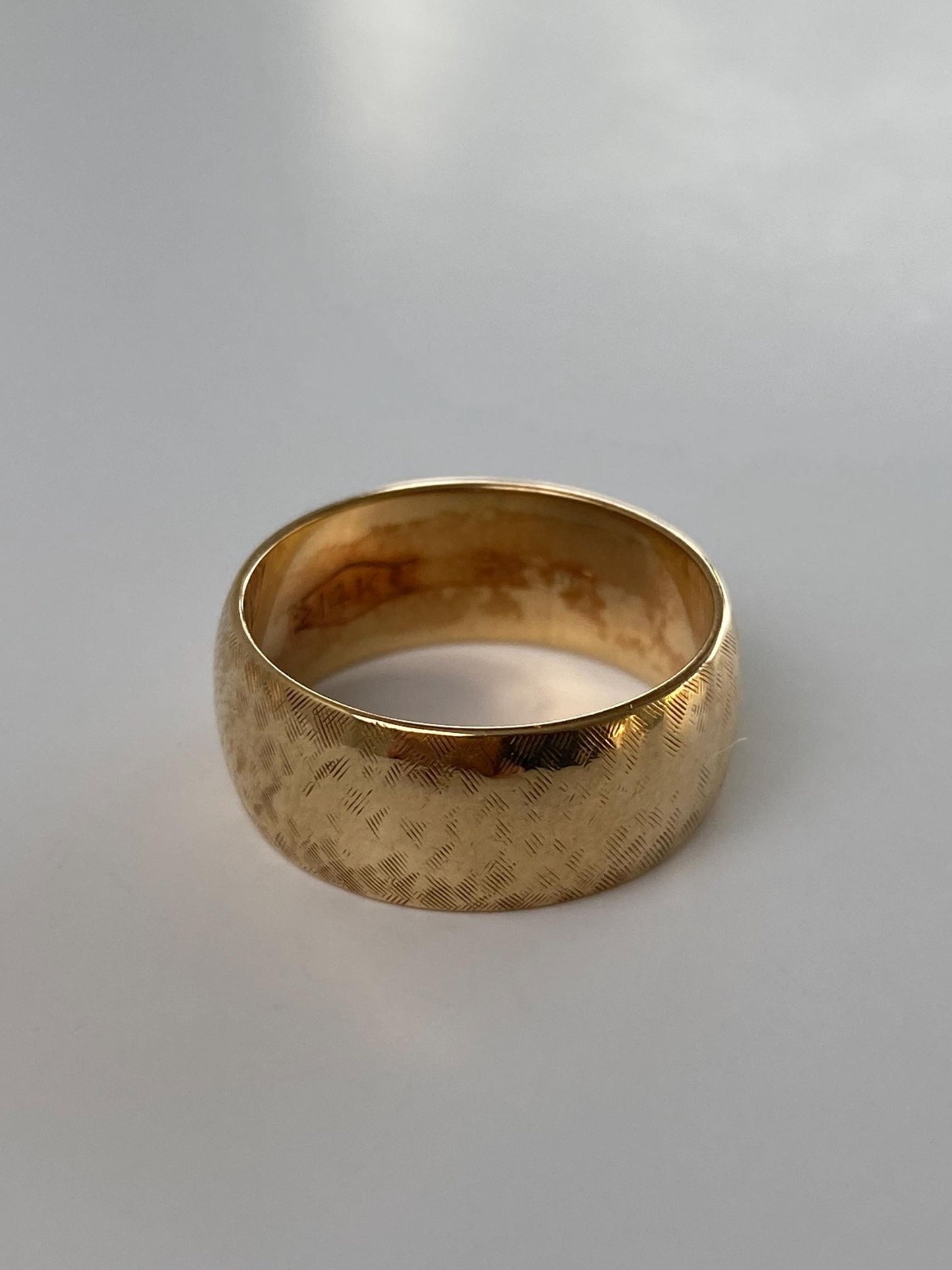 Vintage Solid 14k Yellow Gold Crosshatch Ring Band - Size 5.75