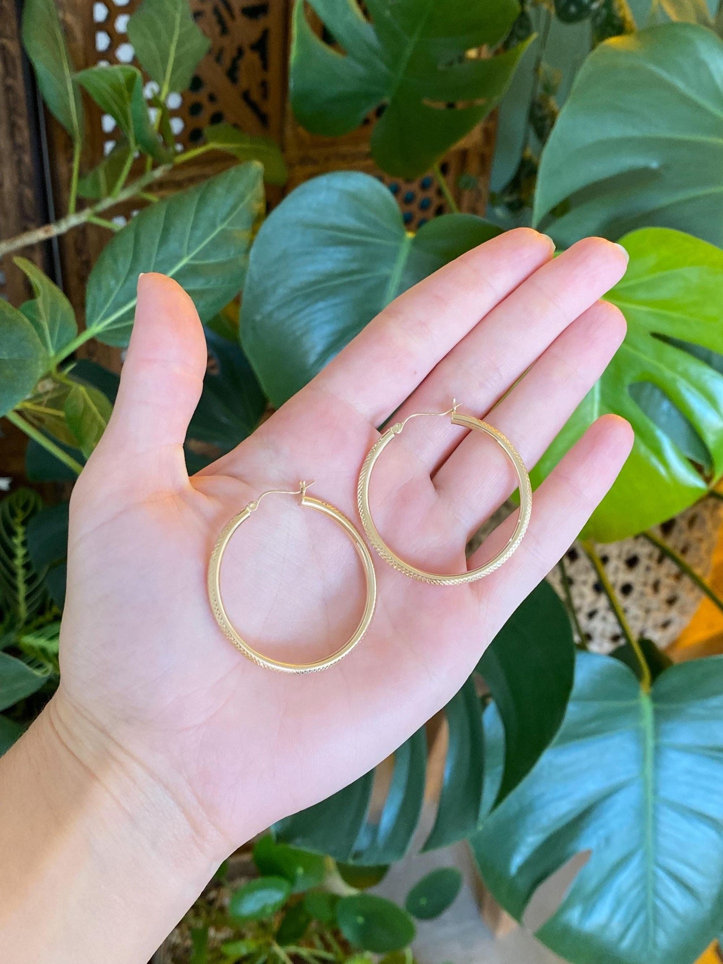 Vintage 14k Yellow Gold Textured Hoop Earrings