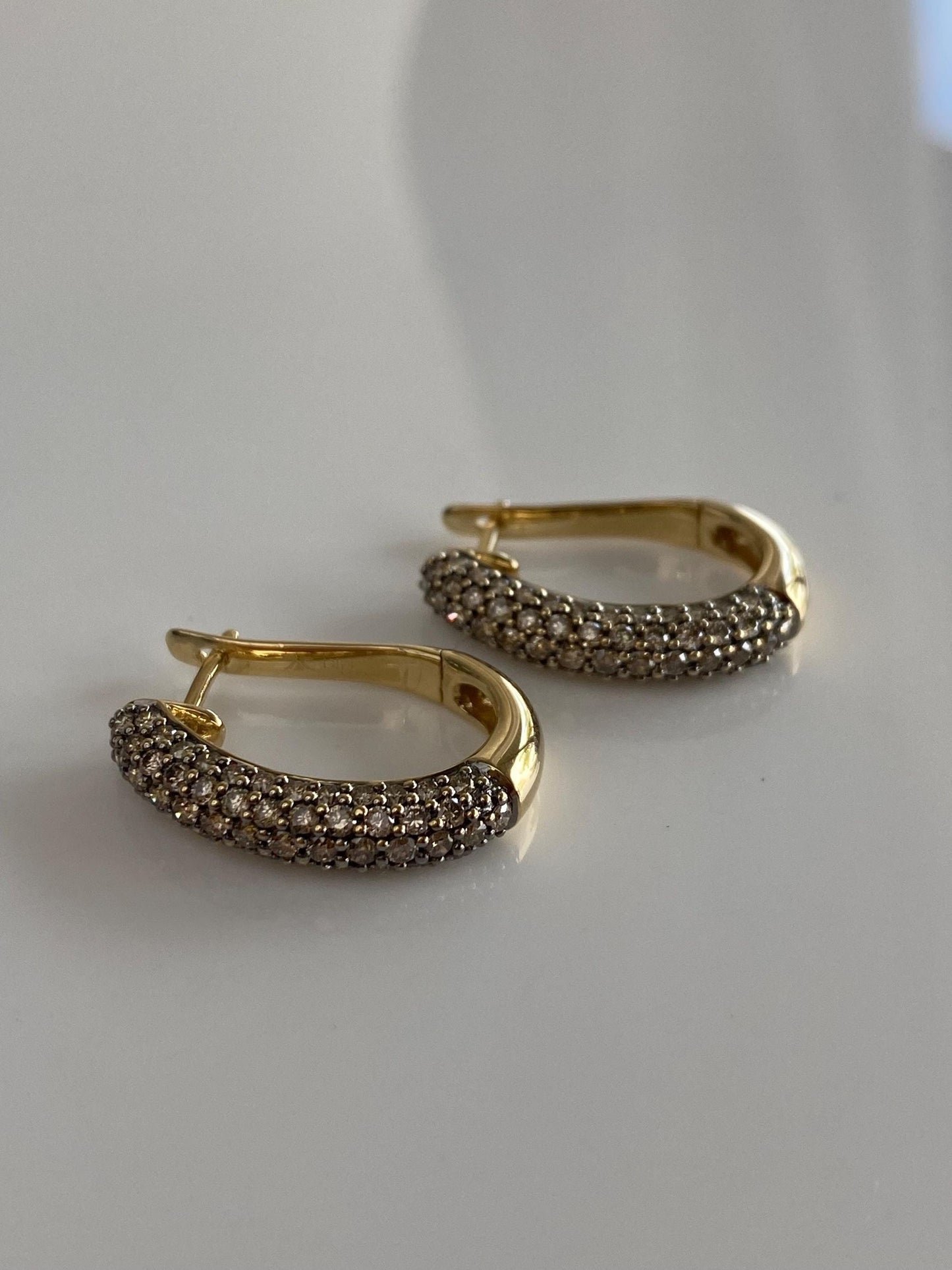 Vintage Solid 14k Yellow Gold Champagne Diamond Pave Drop Earrings
