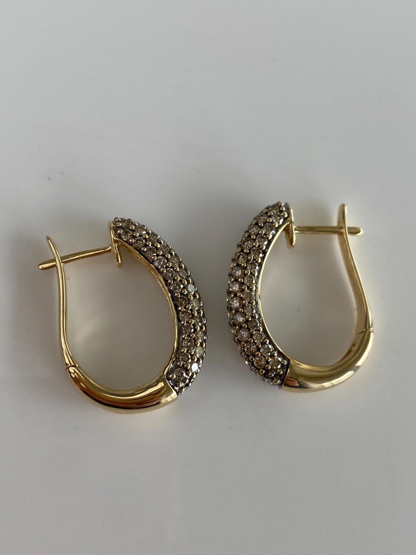 Vintage Solid 14k Yellow Gold Champagne Diamond Pave Drop Earrings
