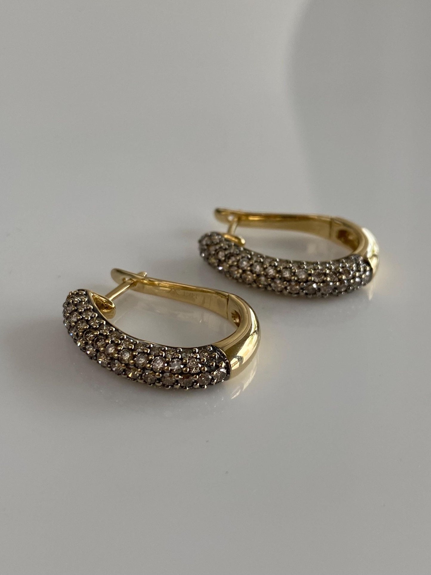 Vintage Solid 14k Yellow Gold Champagne Diamond Pave Drop Earrings