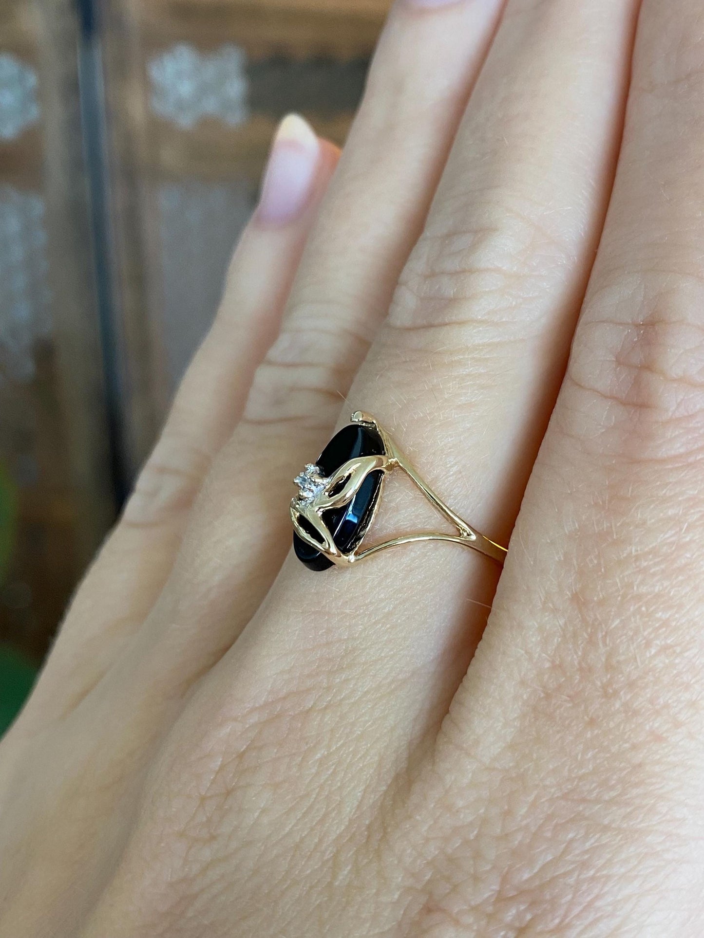 Vintage Solid 10k Yellow Gold Black Onyx Diamond Ring - Size 6.75