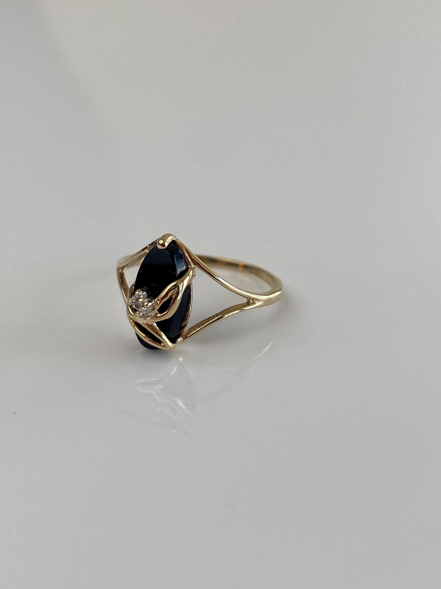 Vintage Solid 10k Yellow Gold Black Onyx Diamond Ring - Size 6.75