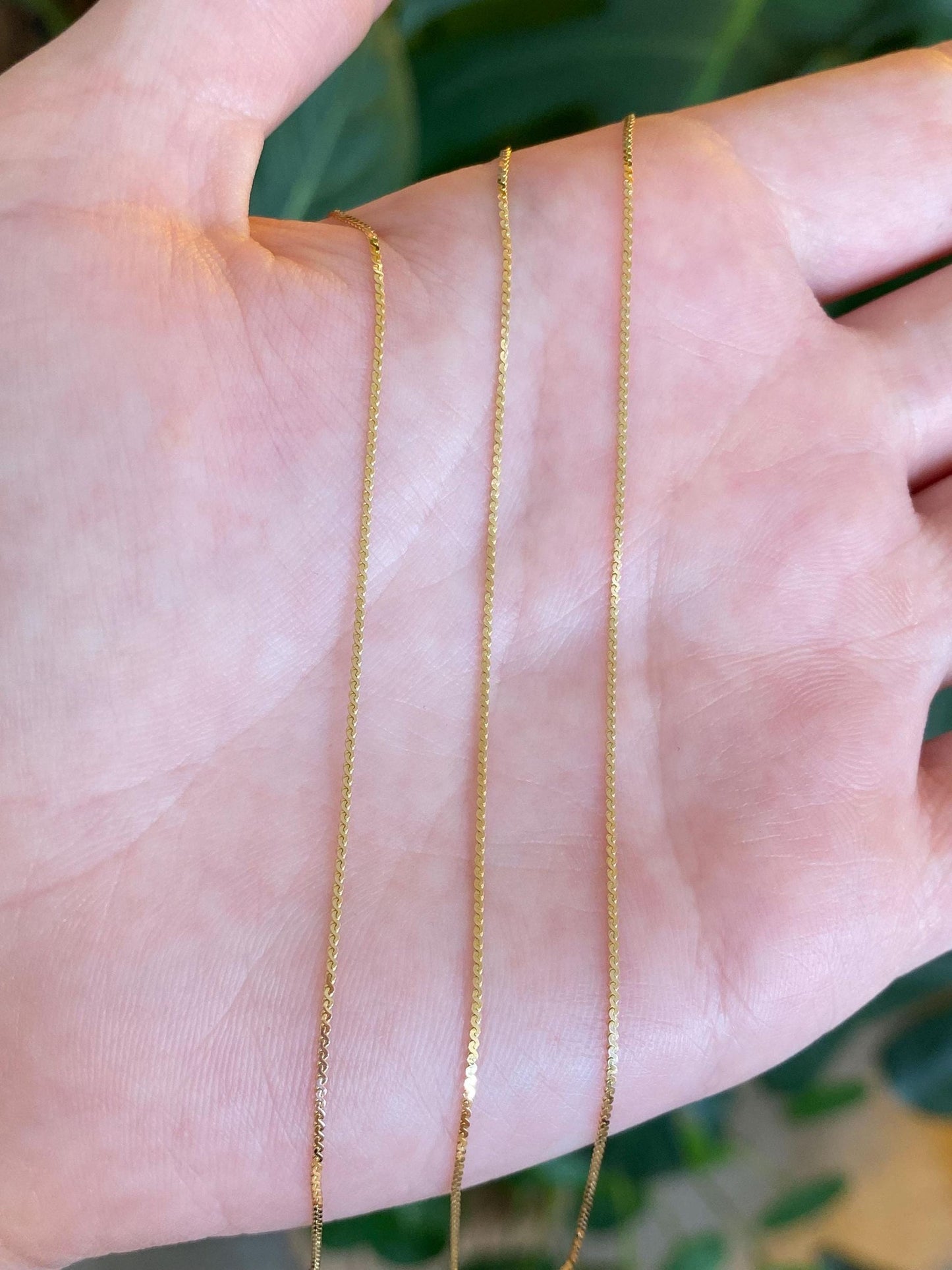 Vintage Solid 14k Yellow Gold Dainty Serpentine Chain Necklace - 18 inches