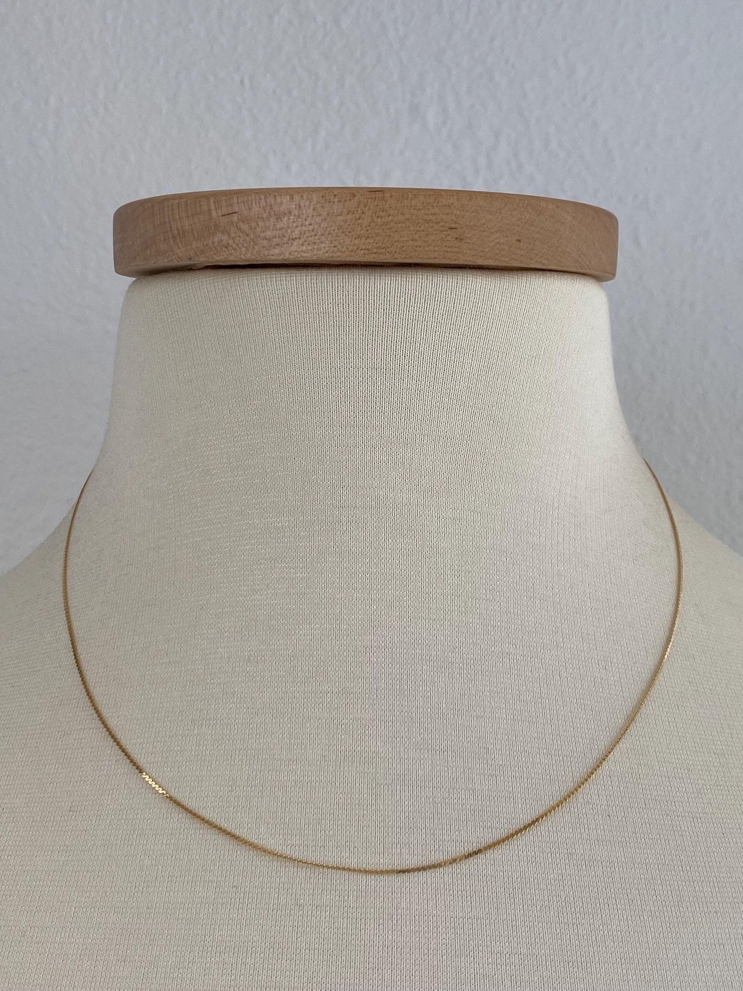 Vintage Solid 14k Yellow Gold Dainty Serpentine Chain Necklace - 18 inches