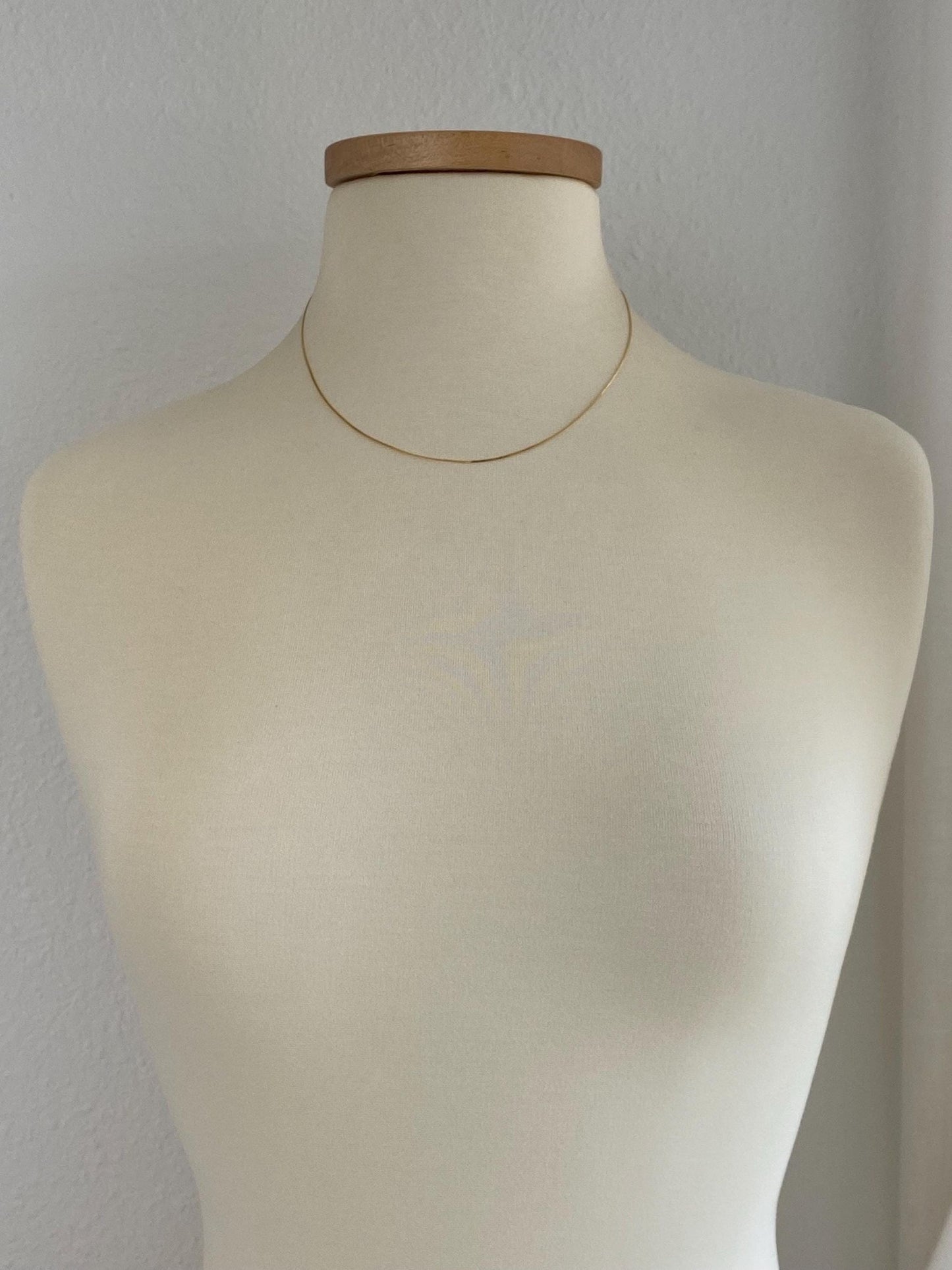 Vintage Solid 14k Yellow Gold Dainty Serpentine Chain Necklace - 18 inches