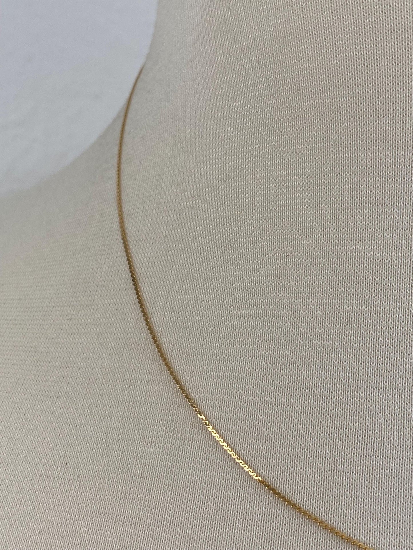 Vintage Solid 14k Yellow Gold Dainty Serpentine Chain Necklace - 18 inches