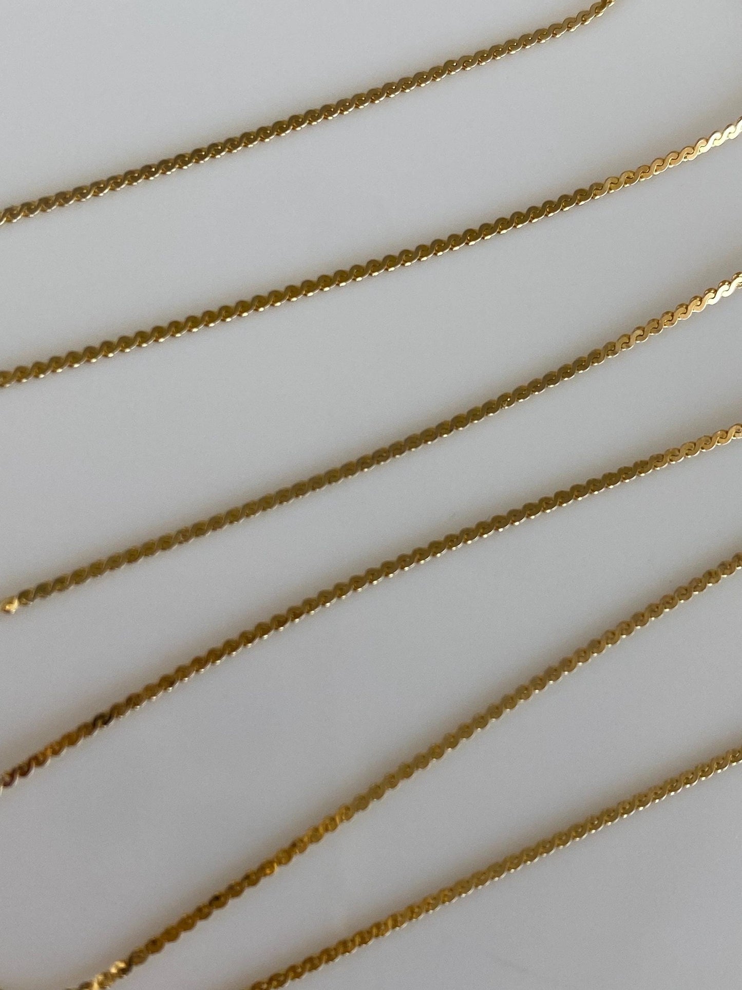 Vintage Solid 14k Yellow Gold Dainty Serpentine Chain Necklace - 18 inches