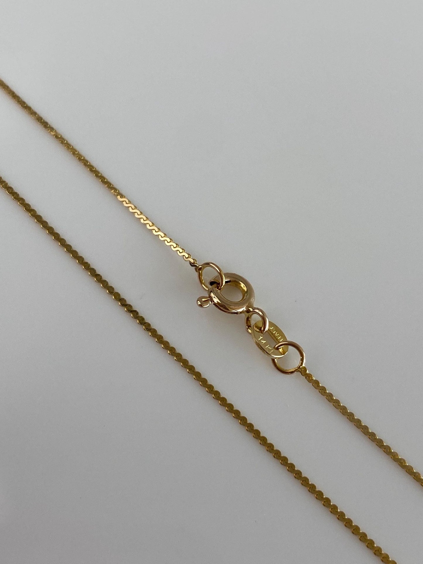 Vintage Solid 14k Yellow Gold Dainty Serpentine Chain Necklace - 18 inches