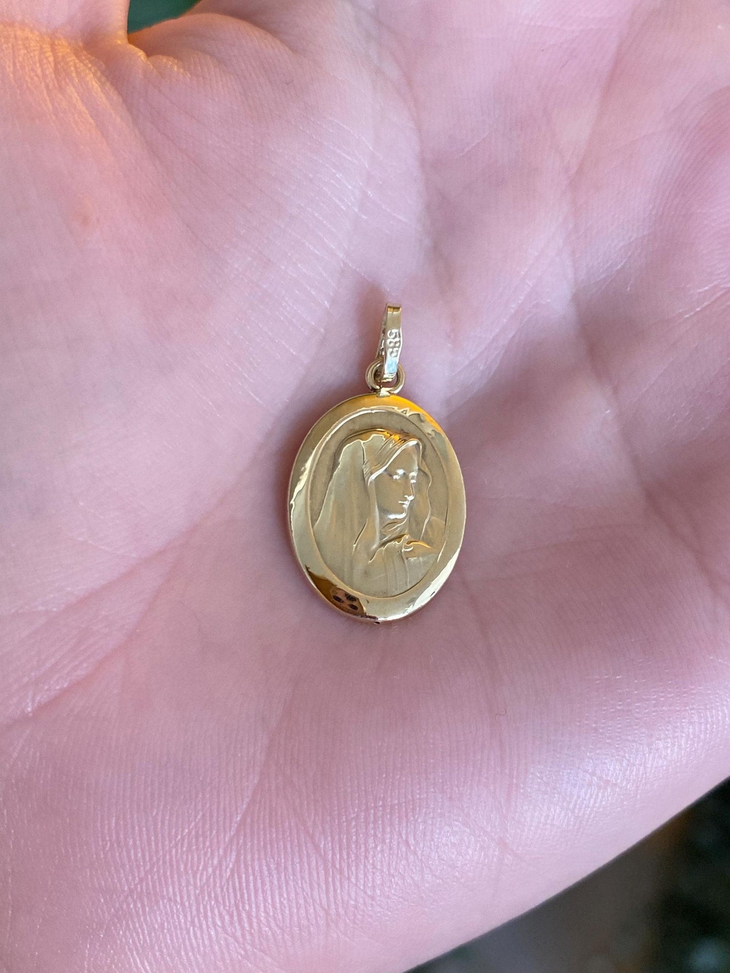 Vintage 14k Yellow Gold Virgin Mary Charm