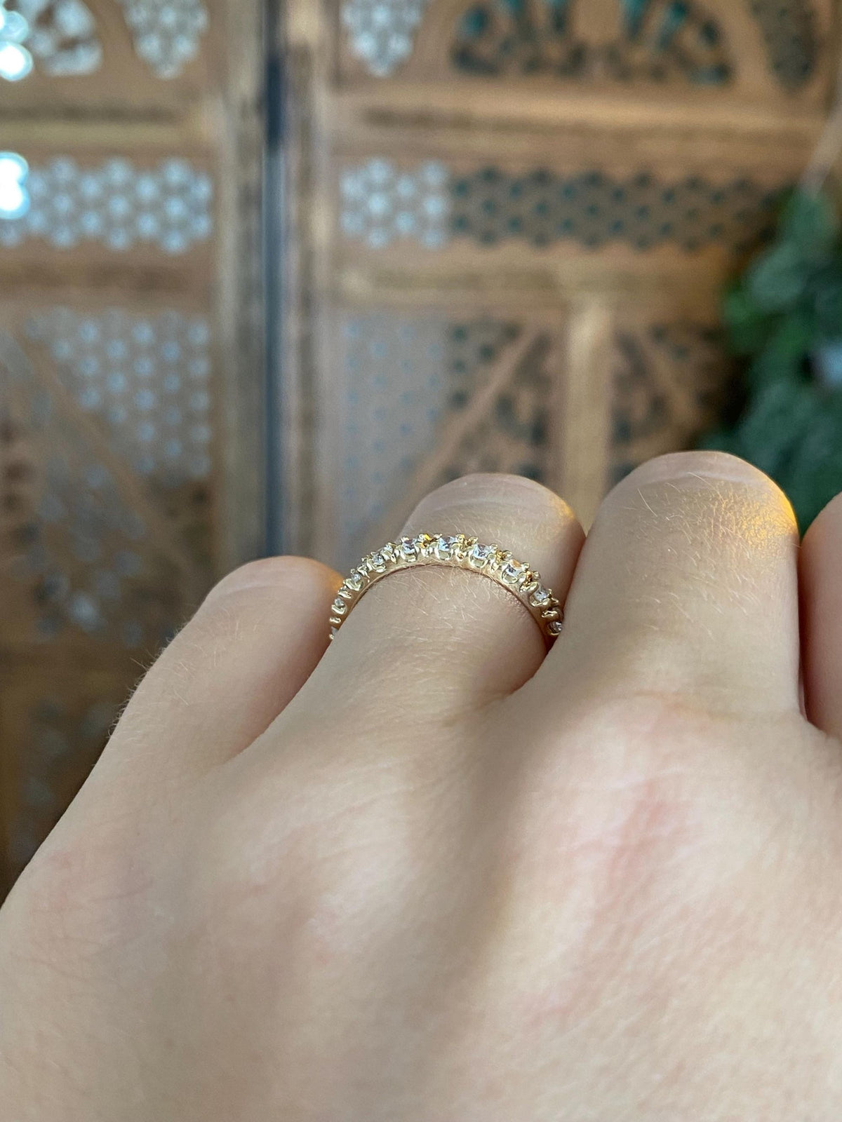 Vintage Solid 14k Yellow Gold Clear Cubic Zirconia Eternity Ring Band - Size 5.5