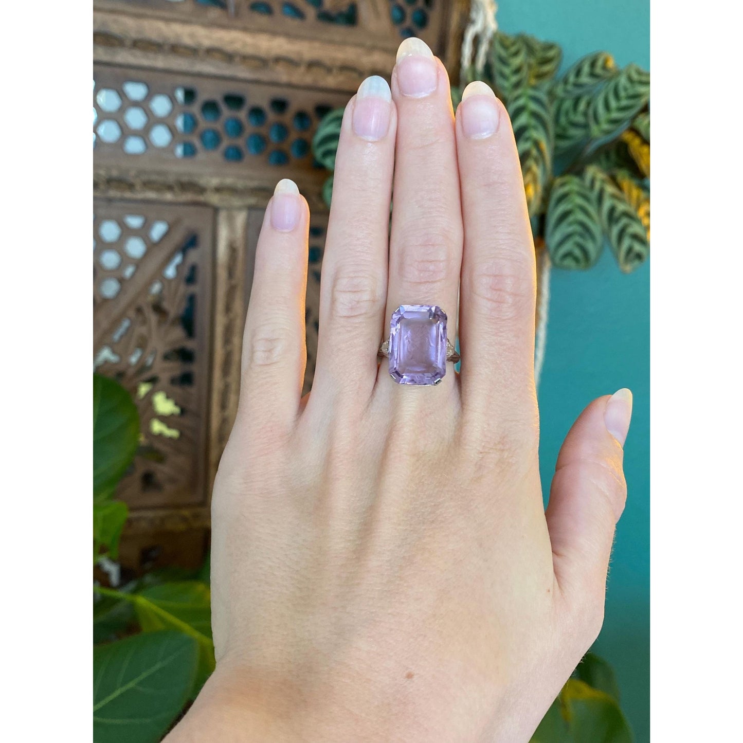 Vintage Solid 18k White Gold Amethyst Intaglio Cameo Ring - Size 6.5