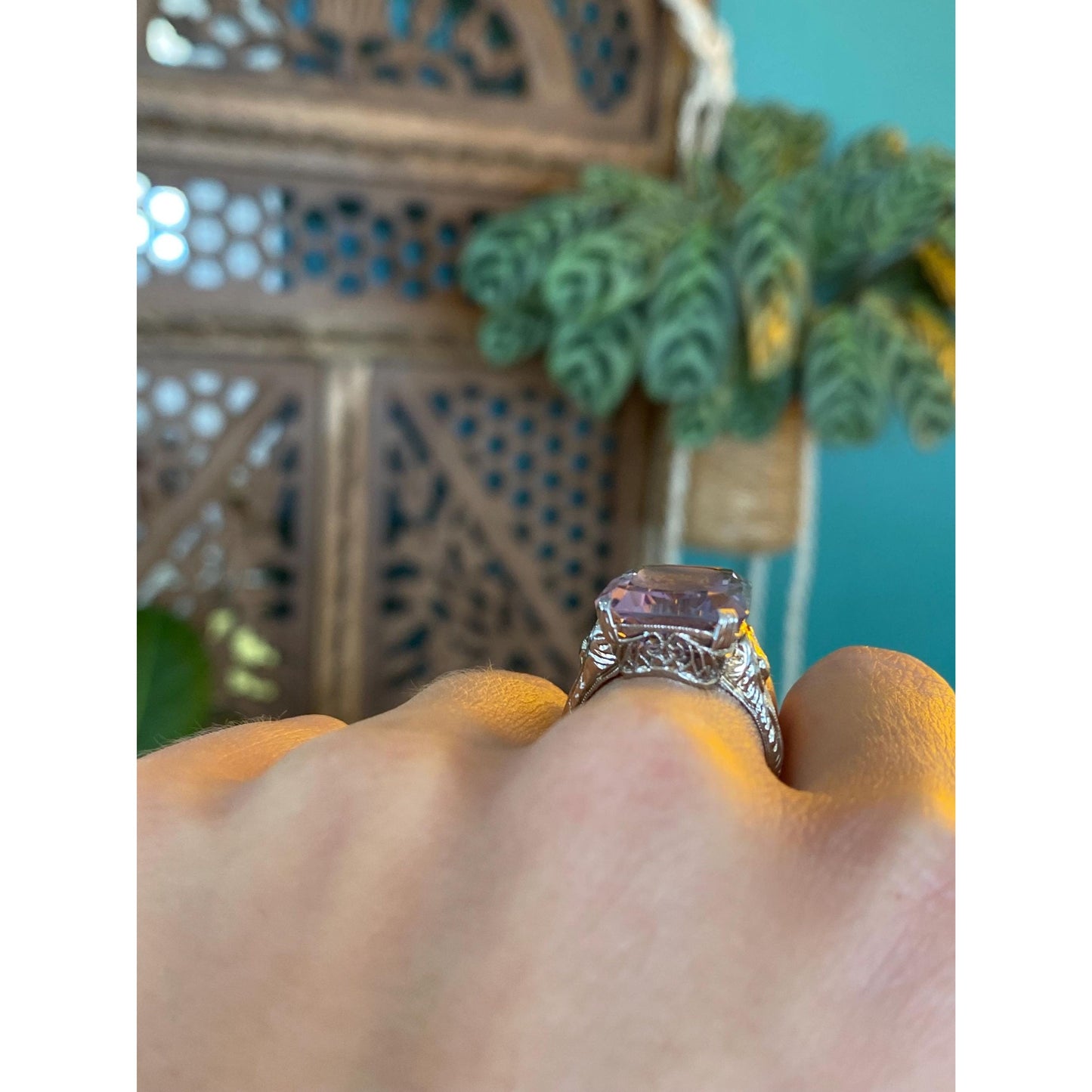 Vintage Solid 18k White Gold Amethyst Intaglio Cameo Ring - Size 6.5