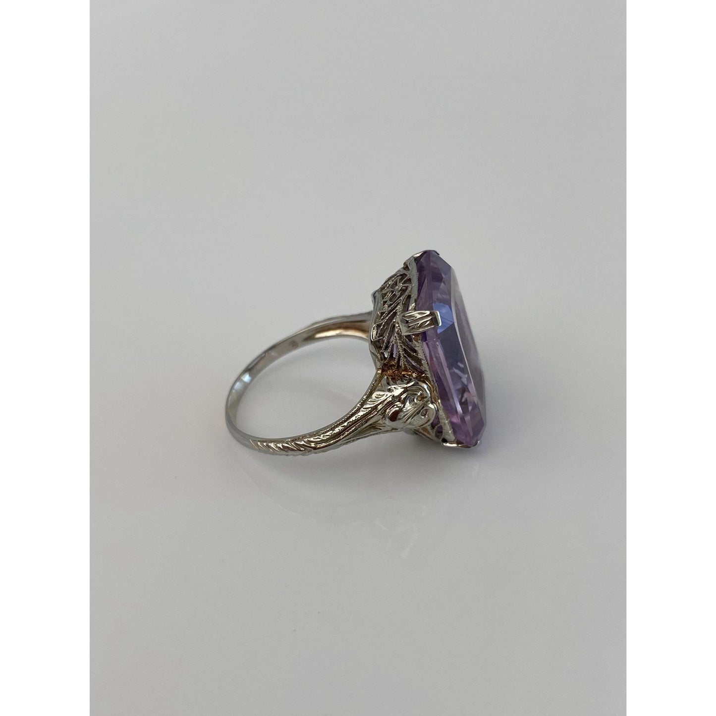 Vintage Solid 18k White Gold Amethyst Intaglio Cameo Ring - Size 6.5