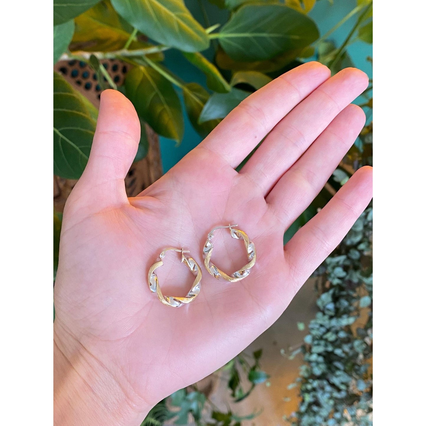 Vintage 14k White & Yellow Gold Twist Hoop Earrings