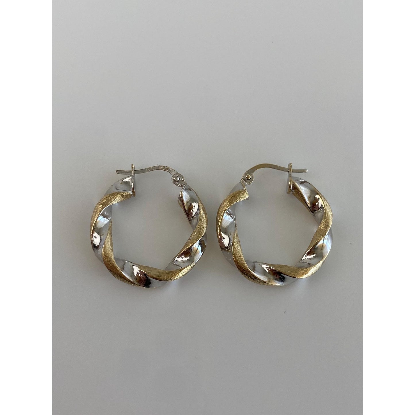 Vintage 14k White & Yellow Gold Twist Hoop Earrings