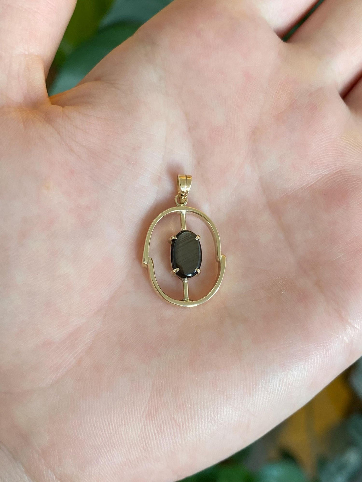 Vintage Solid 10k Yellow Gold Star Sapphire Charm