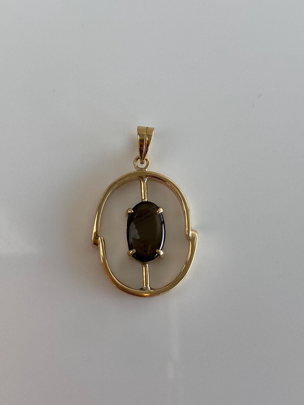 Vintage Solid 10k Yellow Gold Star Sapphire Charm