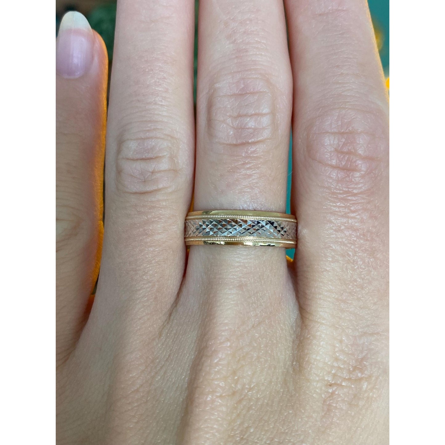 Vintage Solid 10k White & Yellow Gold Diamond Cut Ring Band - Size 8